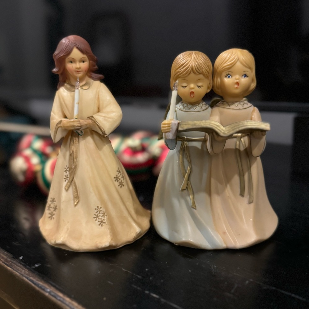 Set off 2 VINTAGE RADIANT
CANDLELIGHT ANGELs